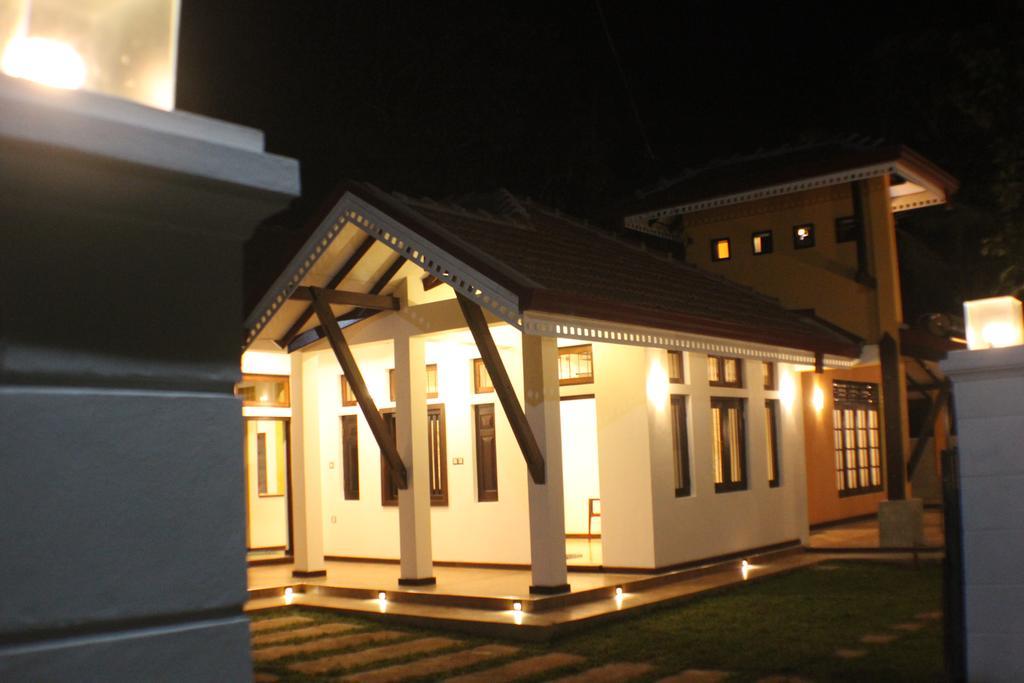 Sayo Villa Kochchikade Екстериор снимка
